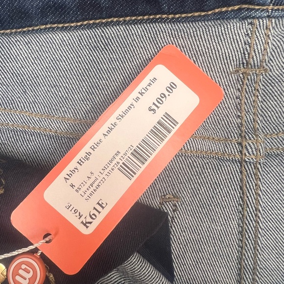 NWTA. Liverpool ankle skinny jeans. Distressed. Size 8 / 29. - Picture 2 of 5